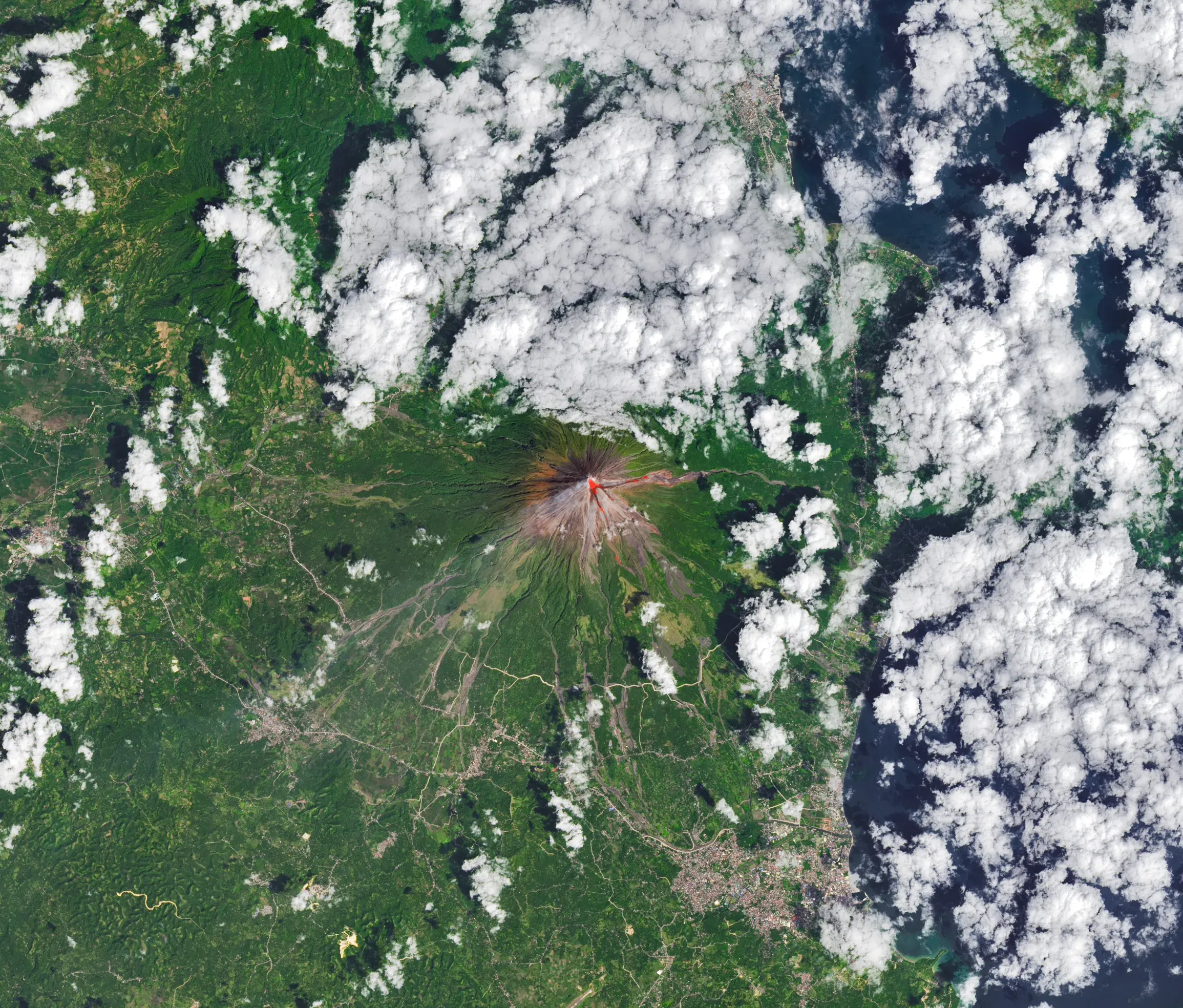 Pics - Mayon Volcano photo from NASA Earth Observatory