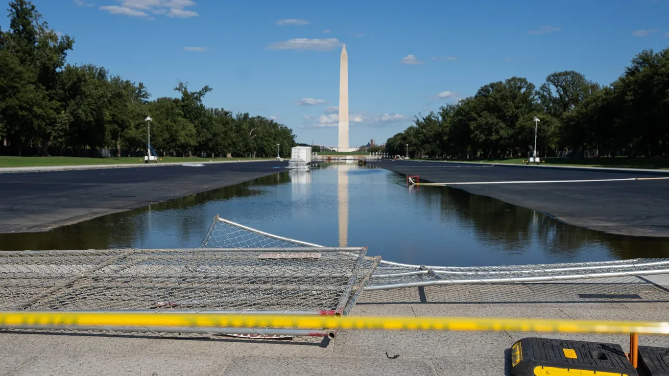 Contractor undercuts Trump's Reflecting Pool vandal claims preview image