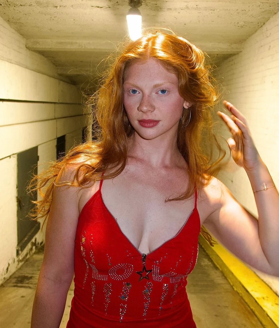 Rate Cornell 7 whore Lucy Craig (allegedly) out of 10 preview image