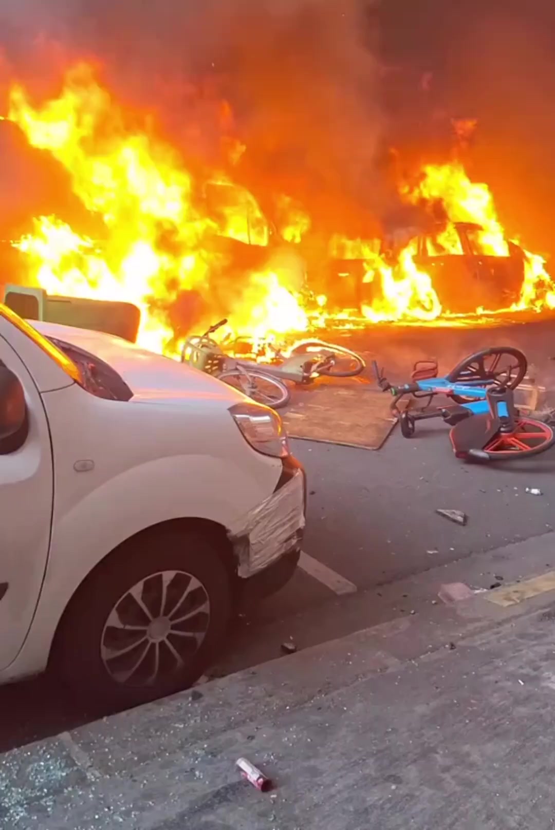 France is on fire as muslim immigrants pretend to fight for school equality preview image
