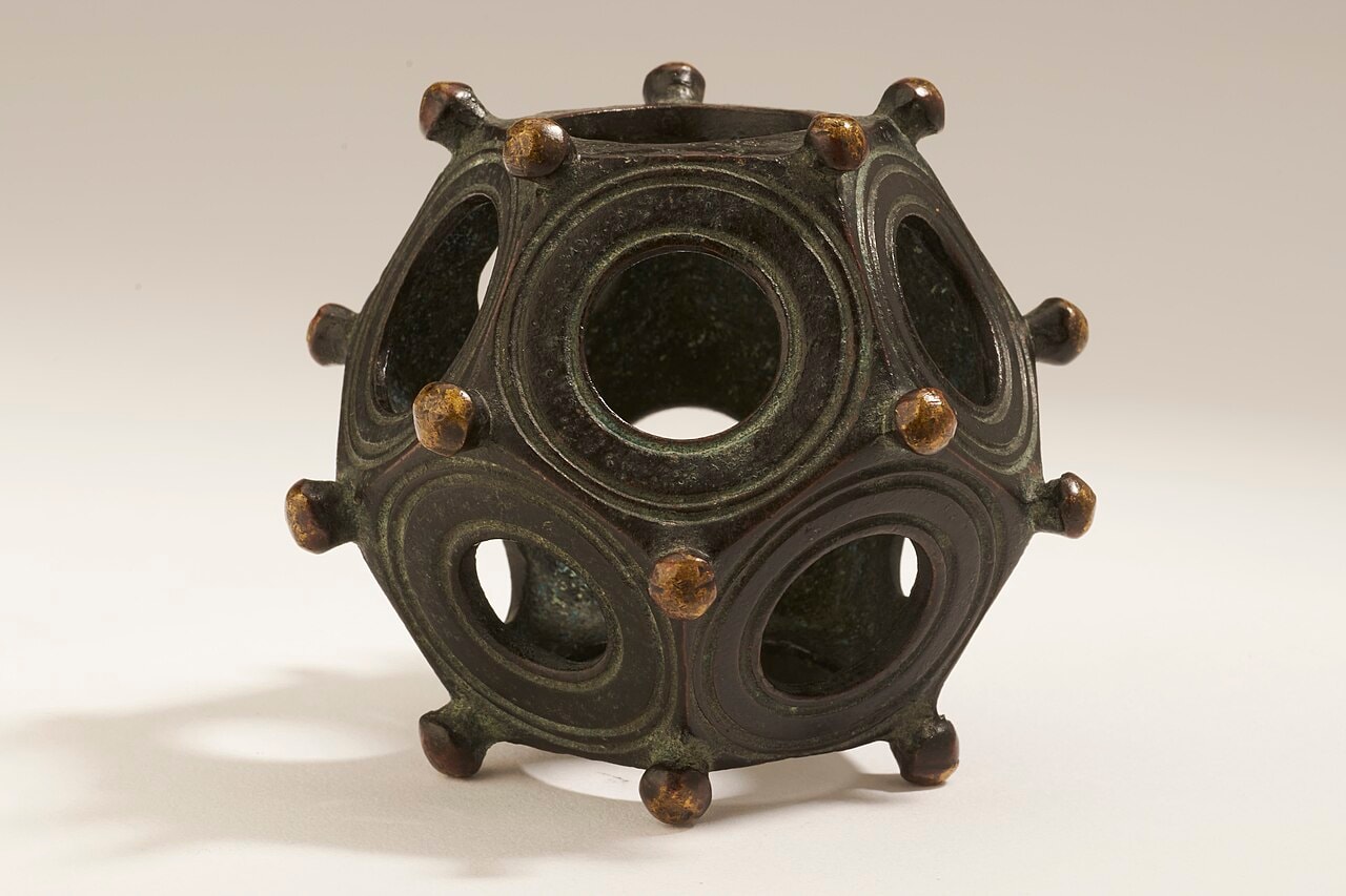 InterestingAF - A Roman bronze dodecahedron with no known purpose