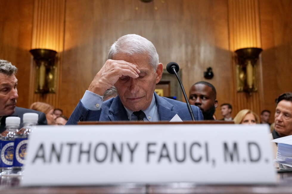 Senate committee votes to hold Fauci in contempt for refusing to answer COVID questions preview image