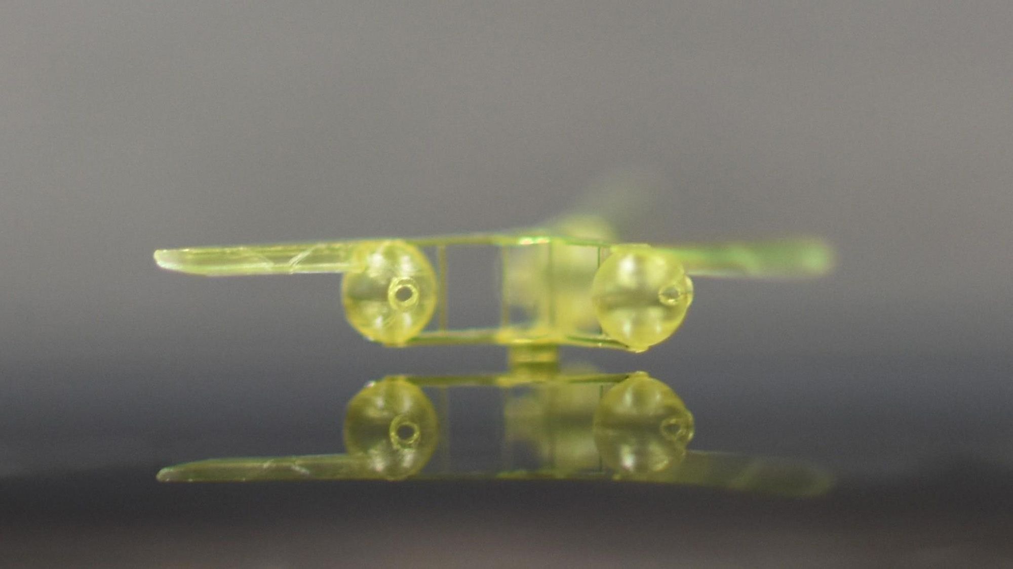 Scientists build tiny robots without motors that can fly using sound waves alone preview image