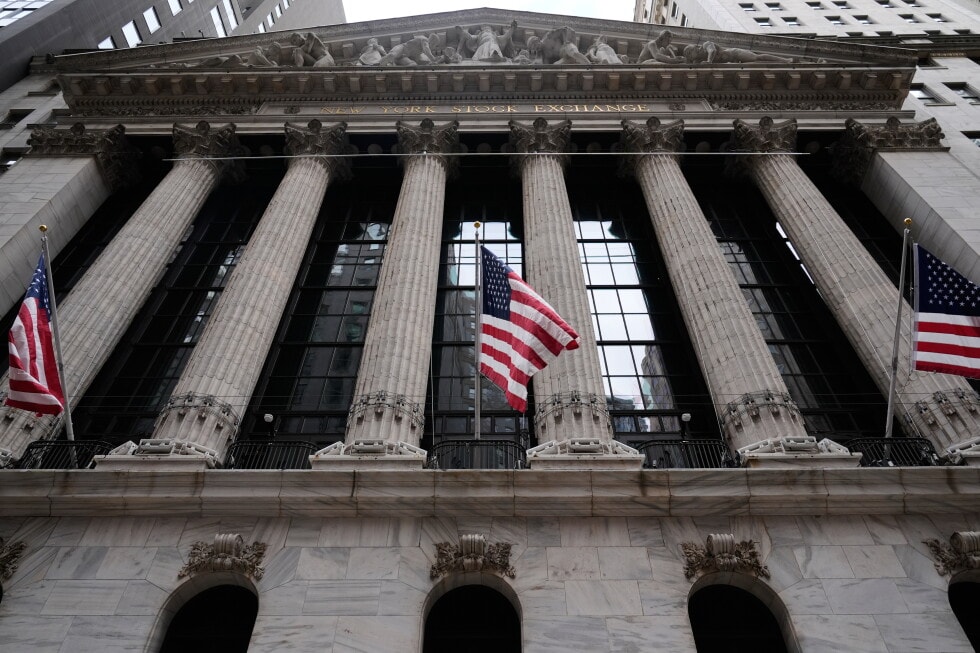 The US national debt now stands at $40 trillion preview image