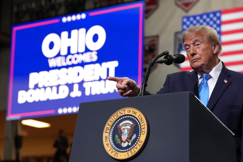 Trump announces $90 payments for seniors on Medicare ahead of midterm elections for premium costs preview image