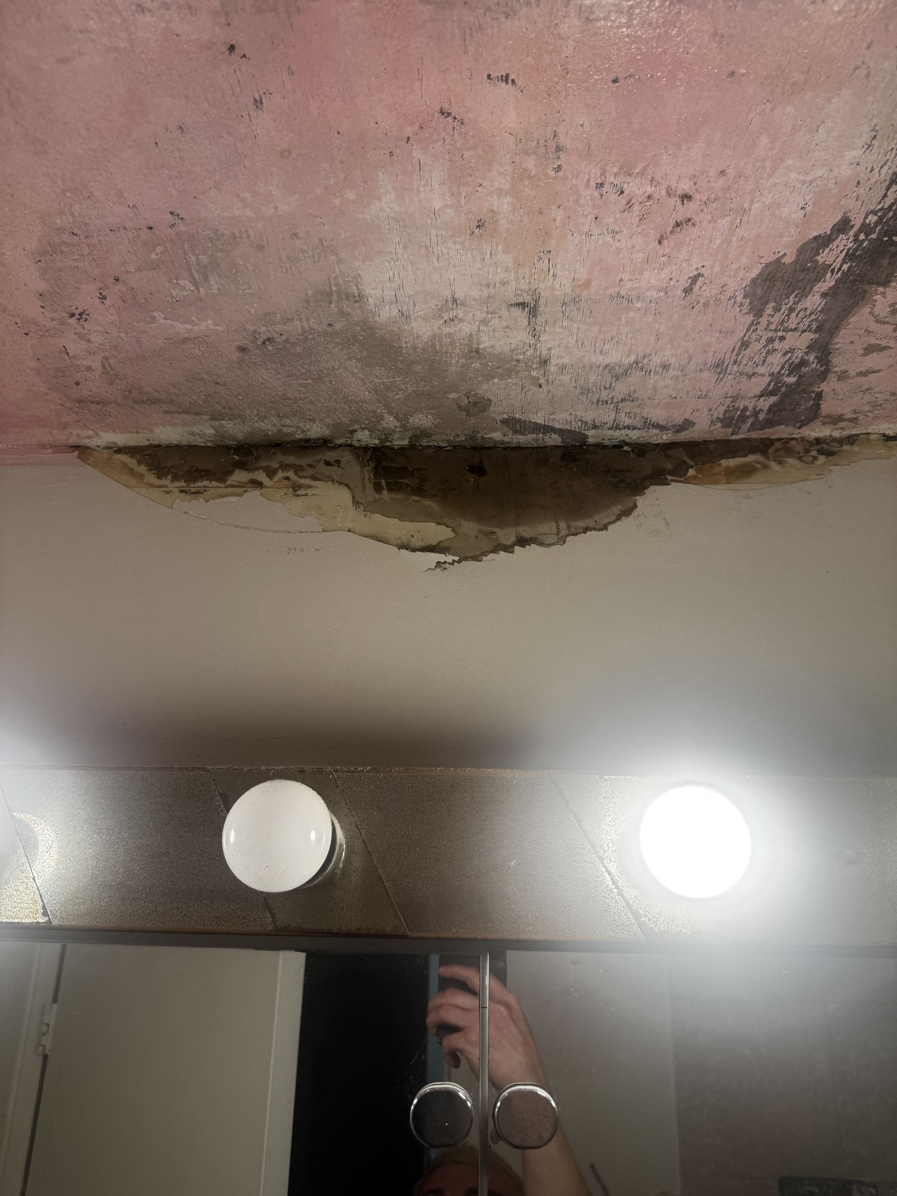 AnnoyingAF - While attempting to redo the ceiling, contractors put a hole in the wall