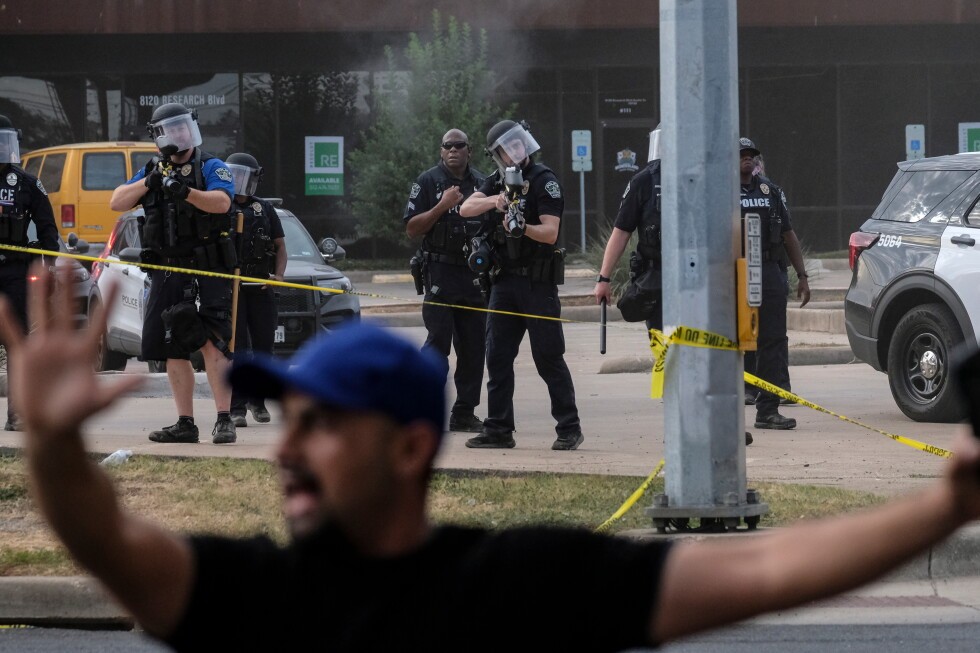 ICE agent shoots and wounds man in Austin, Texas, officials say preview image