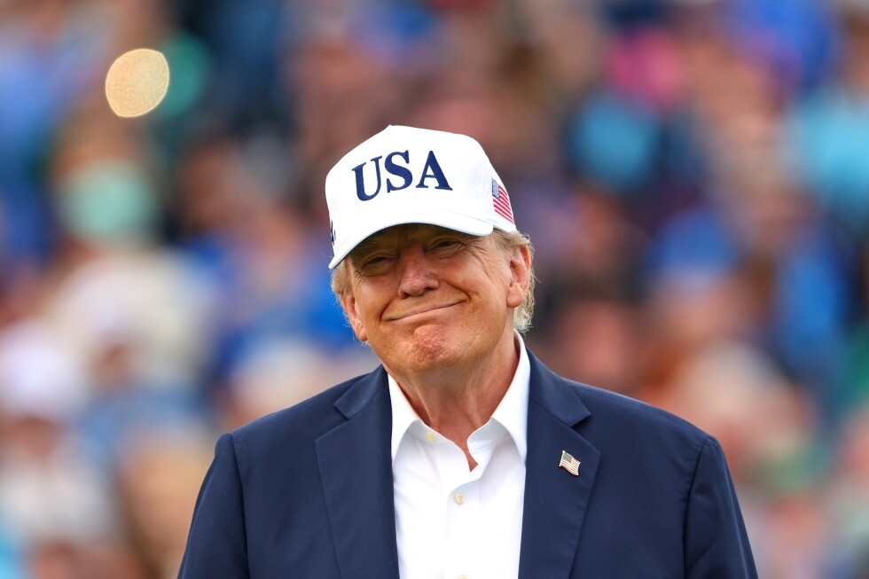 Trump downplays the need to check AI development and says he doesn't want to cede edge to China preview image