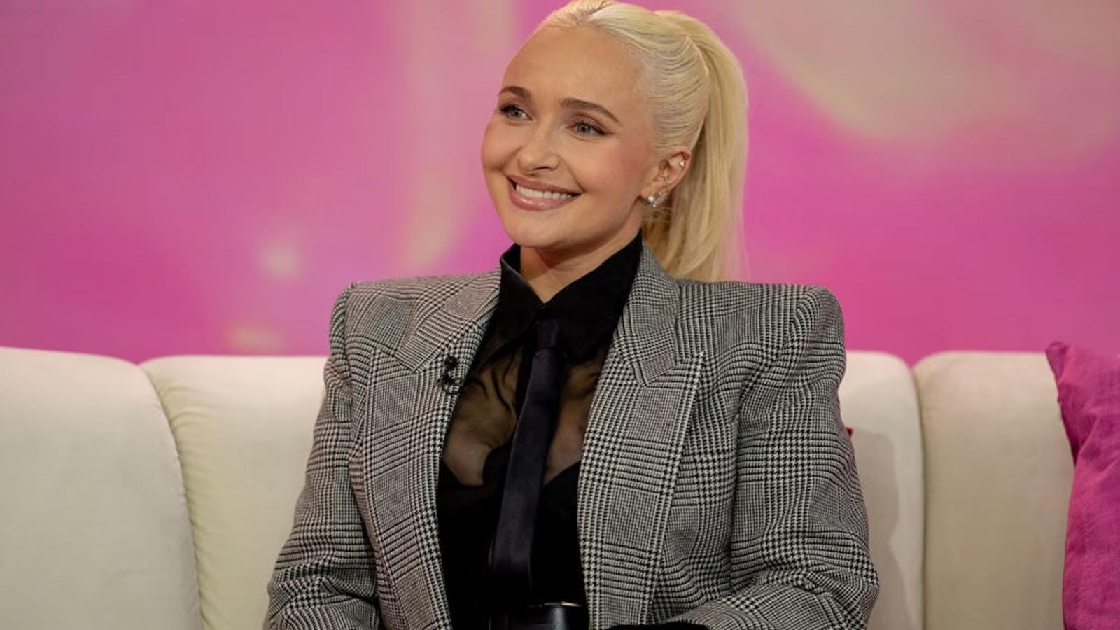Hayden Panettiere dies at 36 preview image