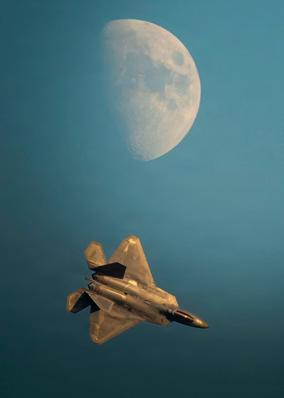 US Air Force F22 at Air Show London preview image