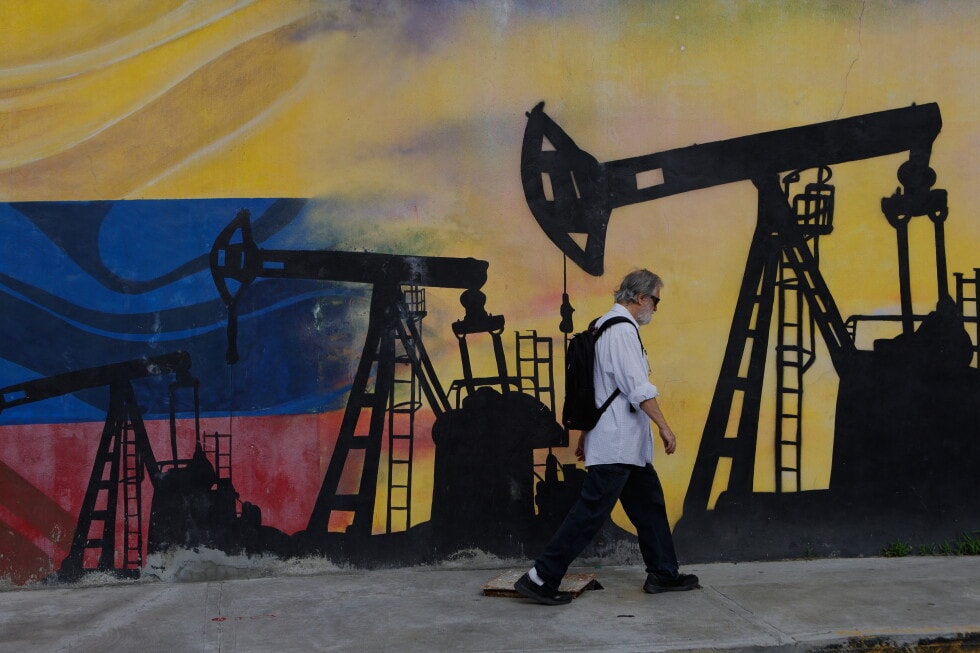 Days after Trump announces Venezuela oil deal, White House fills in some of the details preview image